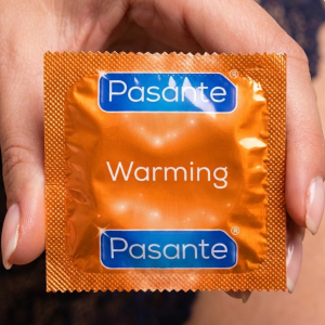 Prezerwatywy Rozgrzewające Prążkowane Pasante Warming Stymulujące 1 szt.